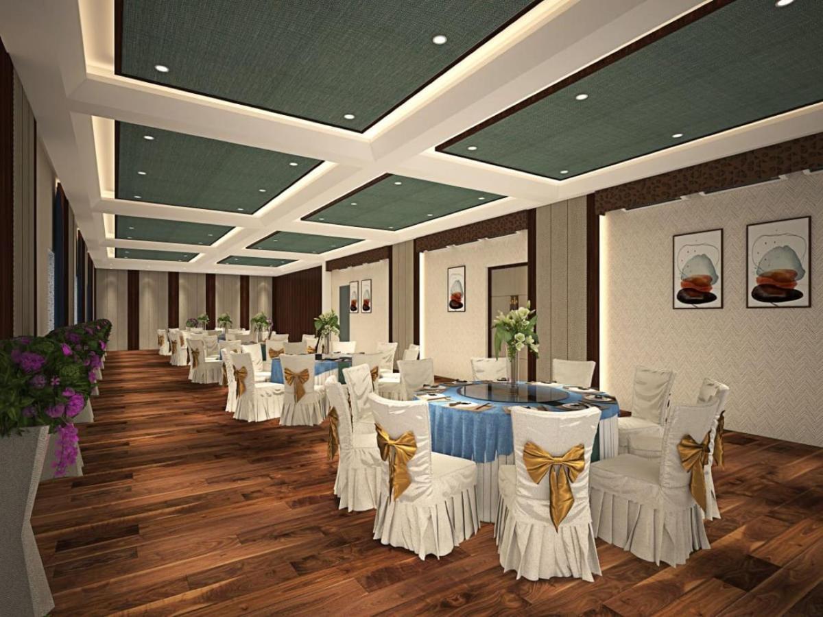 U Rivergate Karjat Εξωτερικό φωτογραφία