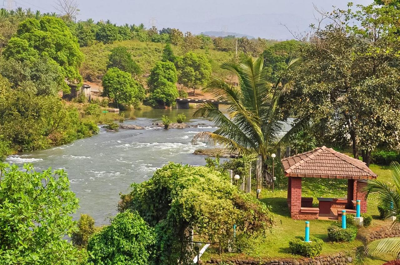U Rivergate Karjat Εξωτερικό φωτογραφία