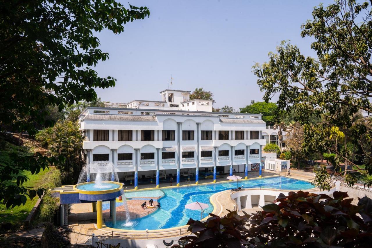U Rivergate Karjat Εξωτερικό φωτογραφία